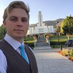 Meet your Posher, Zach